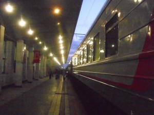 Am Bahnsteig von Nijschni Nowgorod