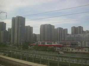 Hochhäuser am Stadtrand von Peking