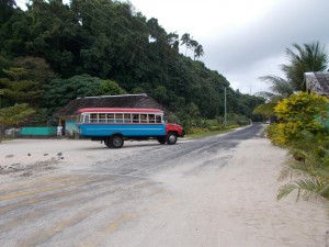 Der Bus von Apia nach Lalomanu
