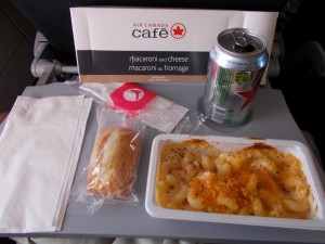 Super Essen bei "Air Canada": Nudeln mit Käsesoße