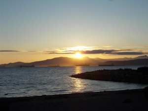 Sonnenuntergang am Strand von Vancouver