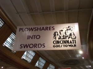 "Pflugscharen zu Schwertern - Cincinnati zieht in den Krieg"